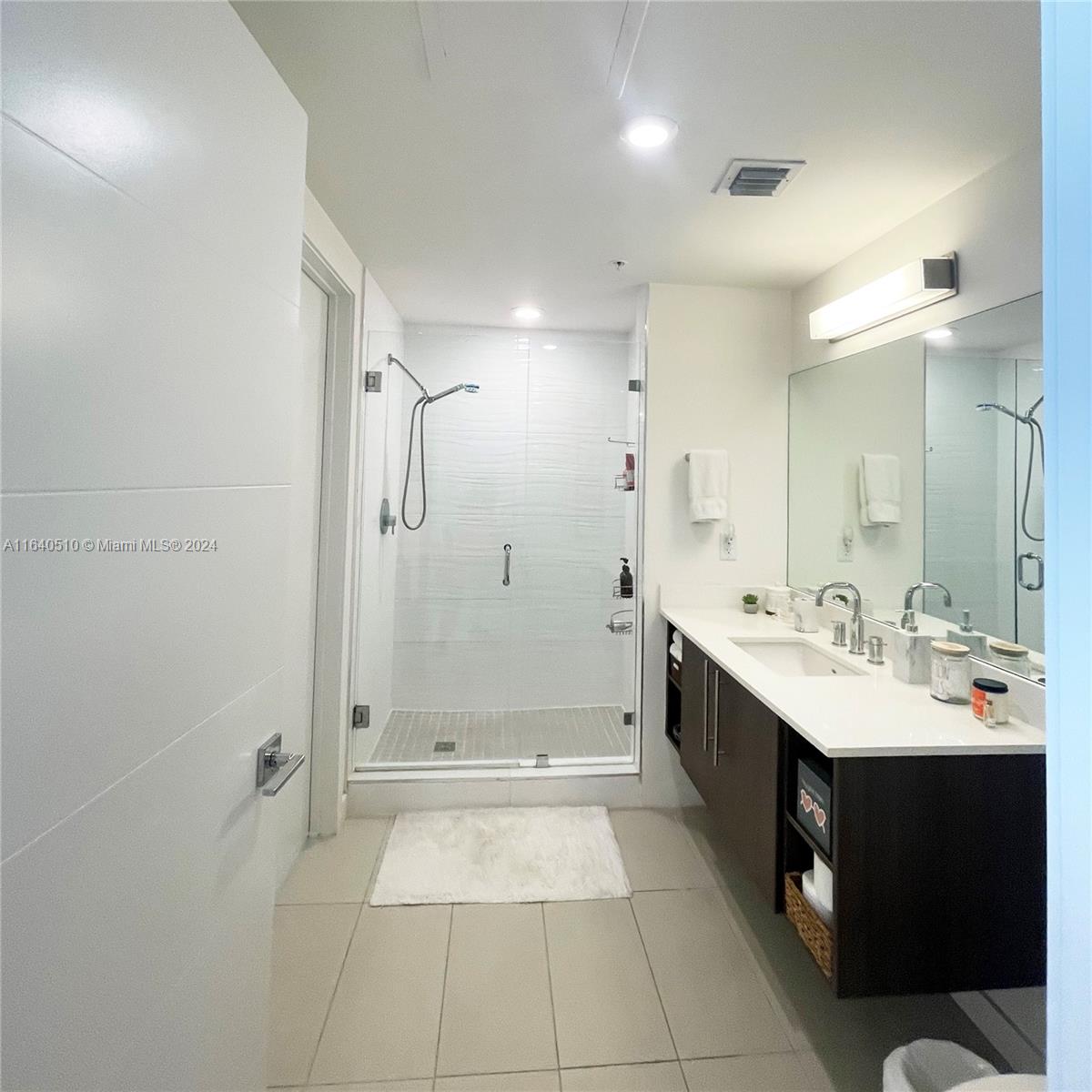 MIDTOWN DORAL CONDO 4 - Residential Lease