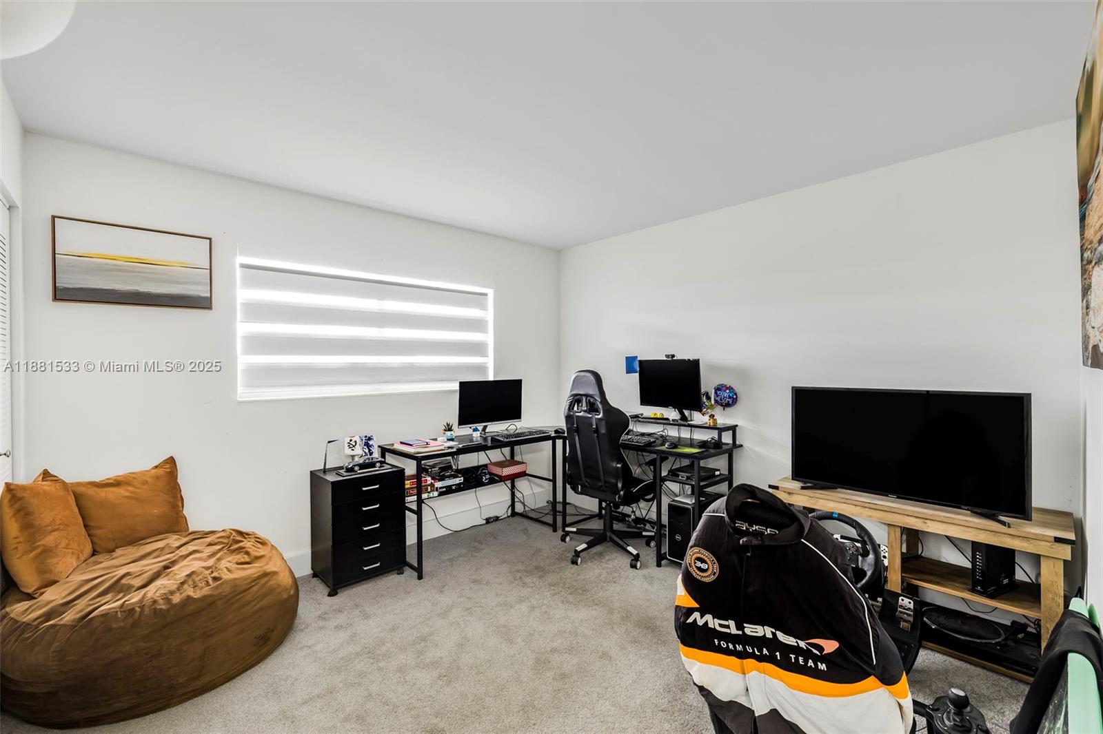 CASCADES OF LAUDERHILL - Residential