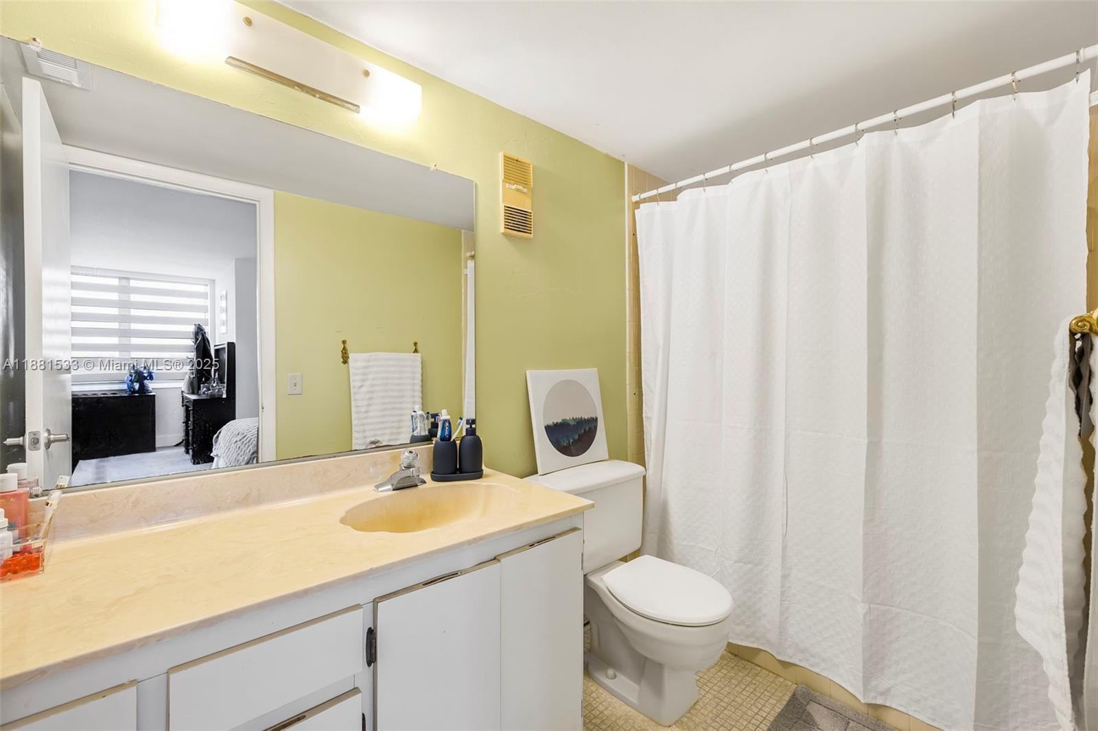 CASCADES OF LAUDERHILL - Residential