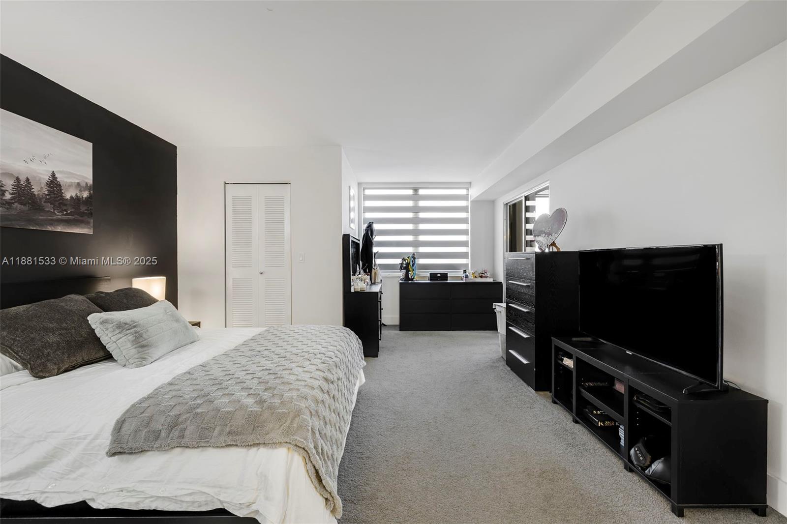 CASCADES OF LAUDERHILL - Residential