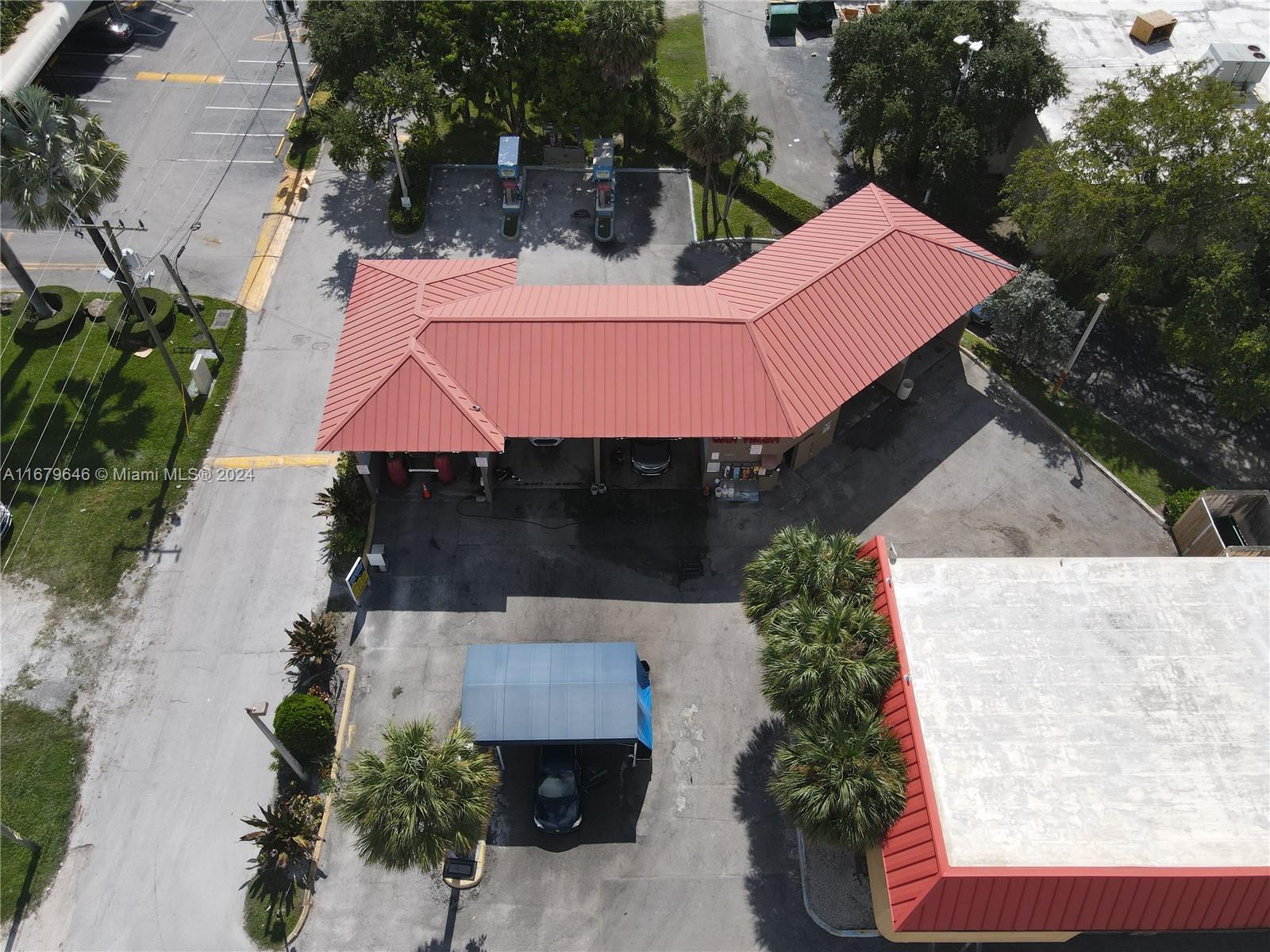 CARWASH BUSINESS AND REAL ESTATE FOR SALE IN A VERY HIGH TRAFFIC AREA
PROPERTY IS CONVINIENTLY LOCATED RIGHT ON US1 AND RIGHT OFF THE CARIBBEAN BLVD EXIT ON THE TURNPIKE.
PROPERTY FEATURES 5 STATIONS , 4 SELF WASH AND 1 DRIVE THRU MACHINE, 4 VACUUM STATIONS AND CAR CARE VENDING MACHINE.
BUILDING WAS RECENTLY PAINTED AND METAL ROOF INSTALLED.
PROPERTY ALSO HAS A HAND WASH STATION THAT IS RENTED TO A THIRD PARTY.
THIS IS AN EXCEPTIONAL OPPORTUNITY TO ACQUIRE A SUCCESSFUL CAR WASH OPERATION IN A PRIME LOCATION. PERFECT FOR ENTREPRENEURS LOOKING TO INVEST IN A GROWING MARKET! CONTACT US TODAY FOR MORE INFORMATION OR TO ARRANGE A VIEWING.