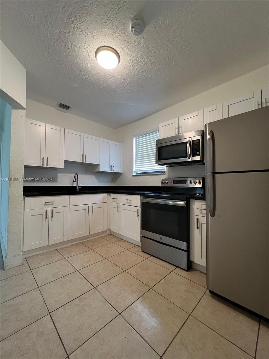 LINCOLN HEIGHTS RESUB - Residential Lease