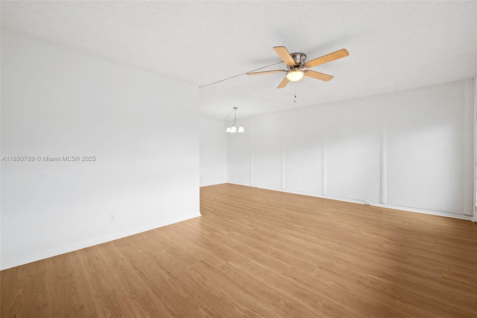 KINGSLEY AT CENTURY VILLA - Residential