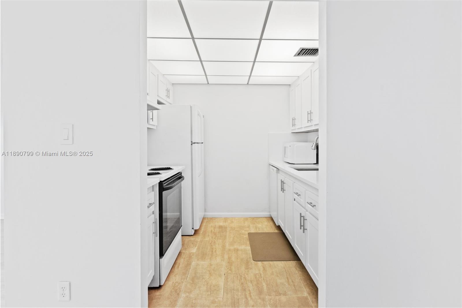 KINGSLEY AT CENTURY VILLA - Residential