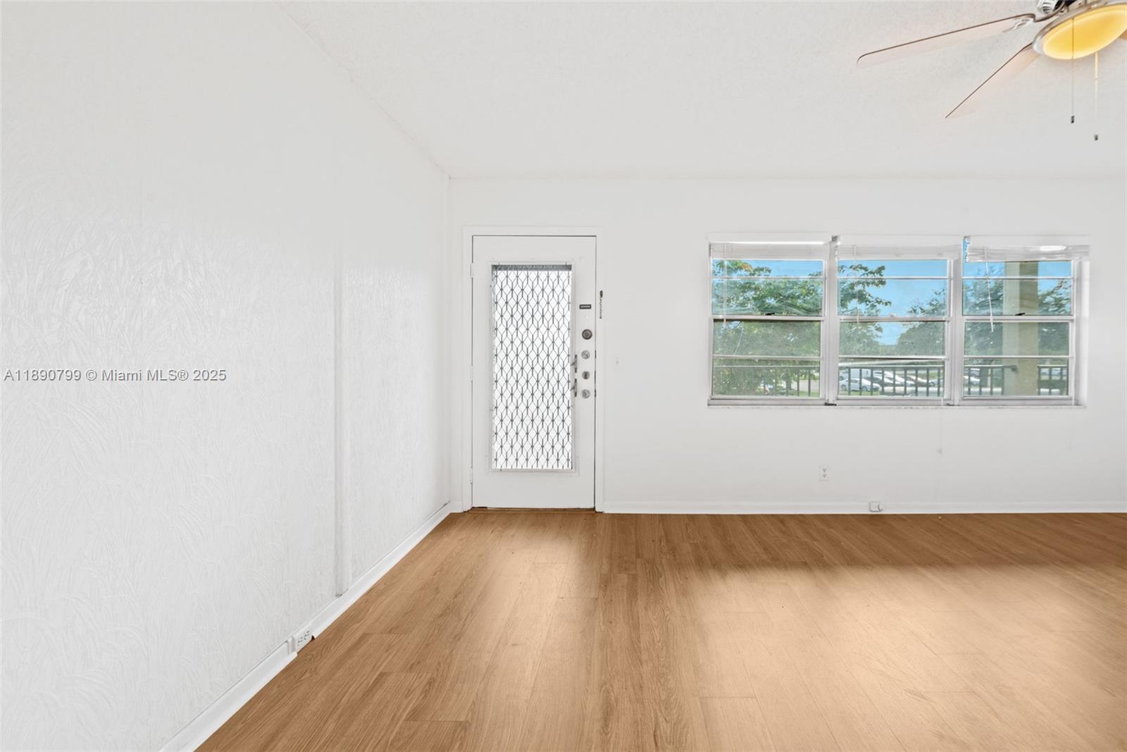 KINGSLEY AT CENTURY VILLA - Residential