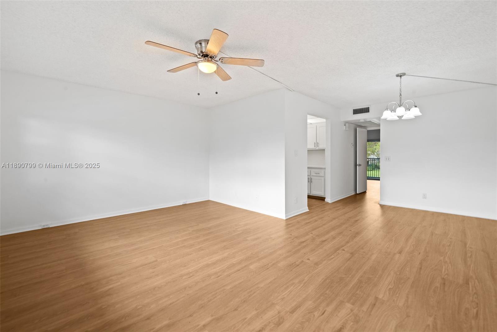KINGSLEY AT CENTURY VILLA - Residential