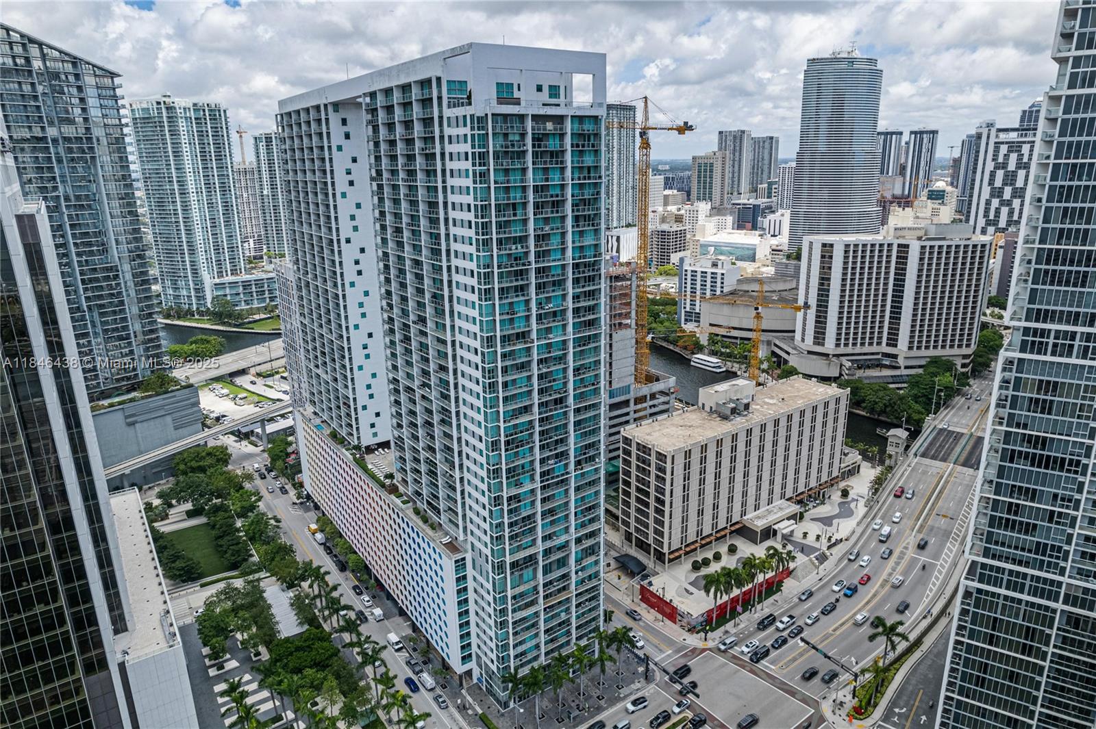 500 Brickell Ave 2204