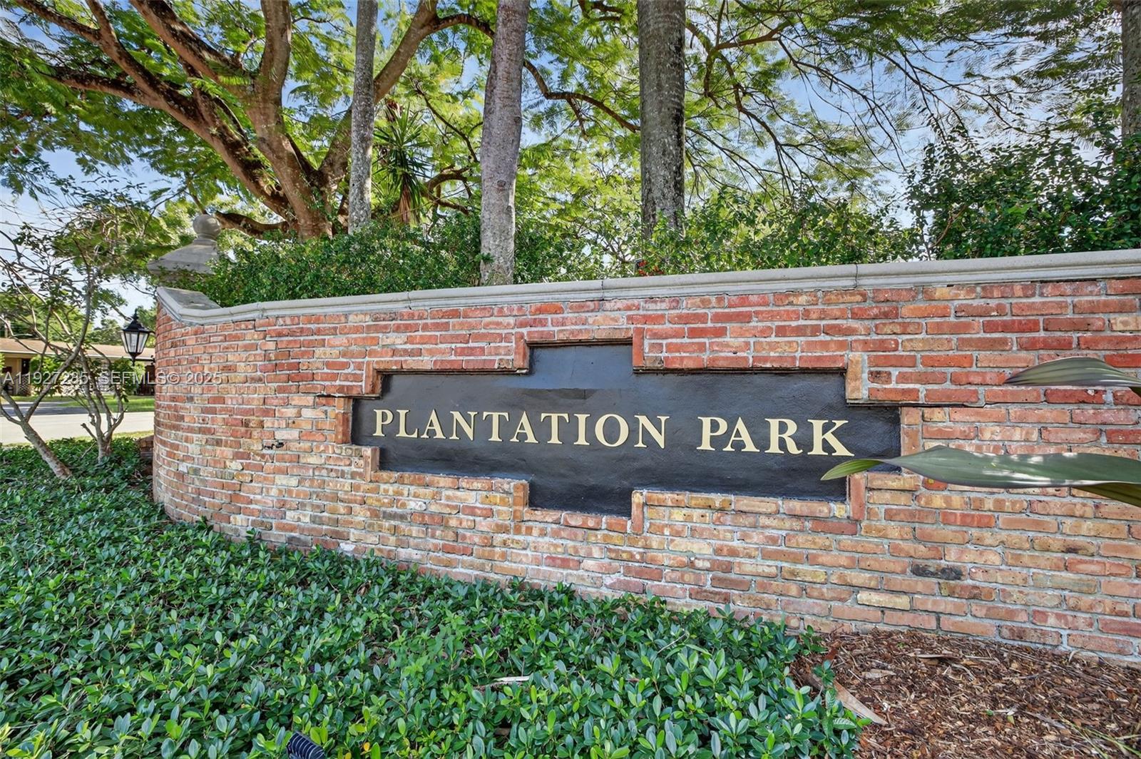 PLANTATION PARK 2ND ADD - Residential