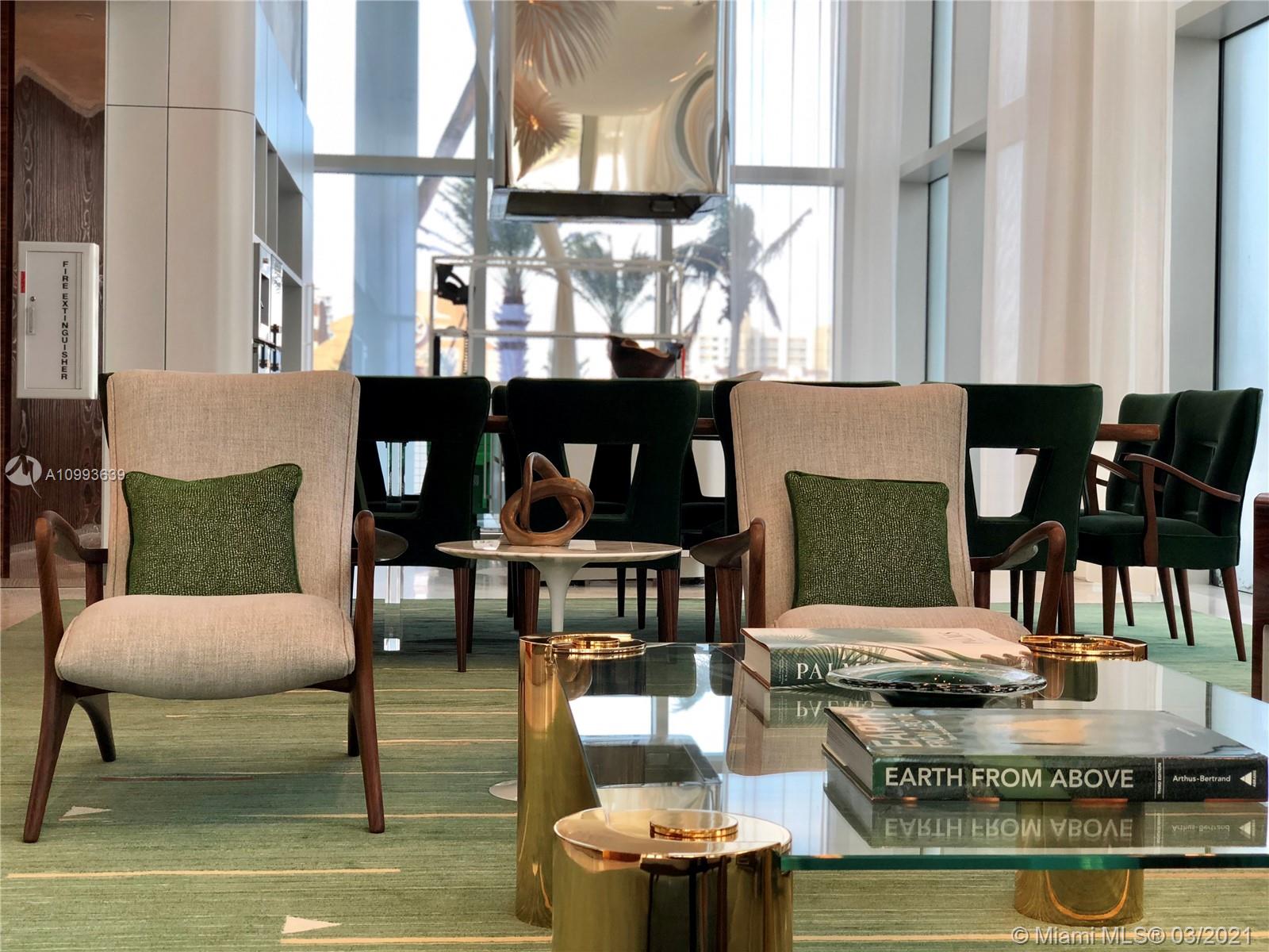 JADE SIGNATURE CONDO - Residential