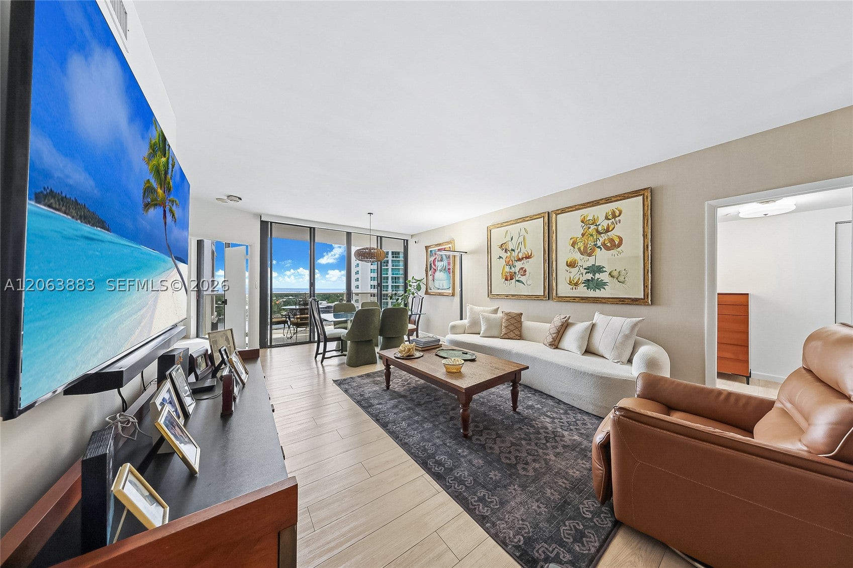 20281 E Country Club Dr 810