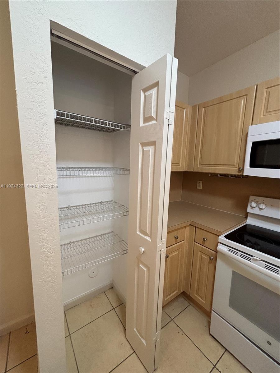 CATALINA PLACE - Residential Lease