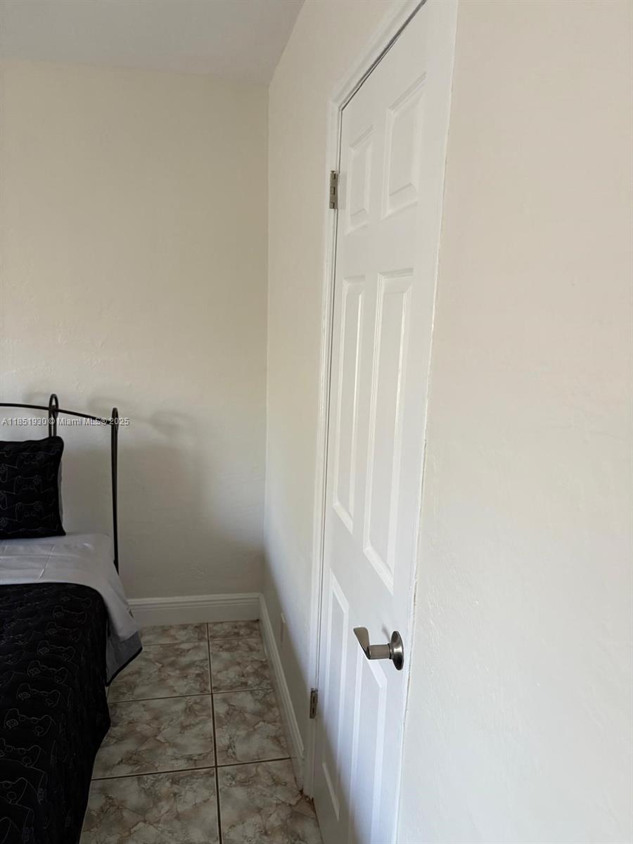 HOLLYWOOD BEACH SECOND AD - Residential Lease