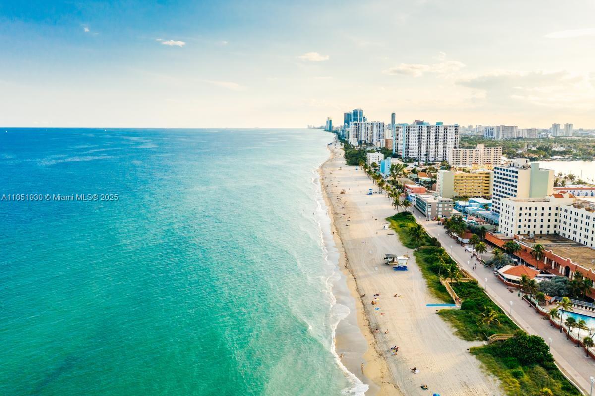 HOLLYWOOD BEACH SECOND AD - Residential Lease