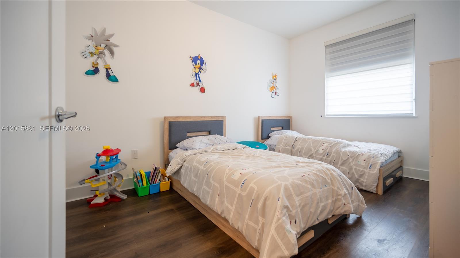 KILLIAN COMMONS - Residential