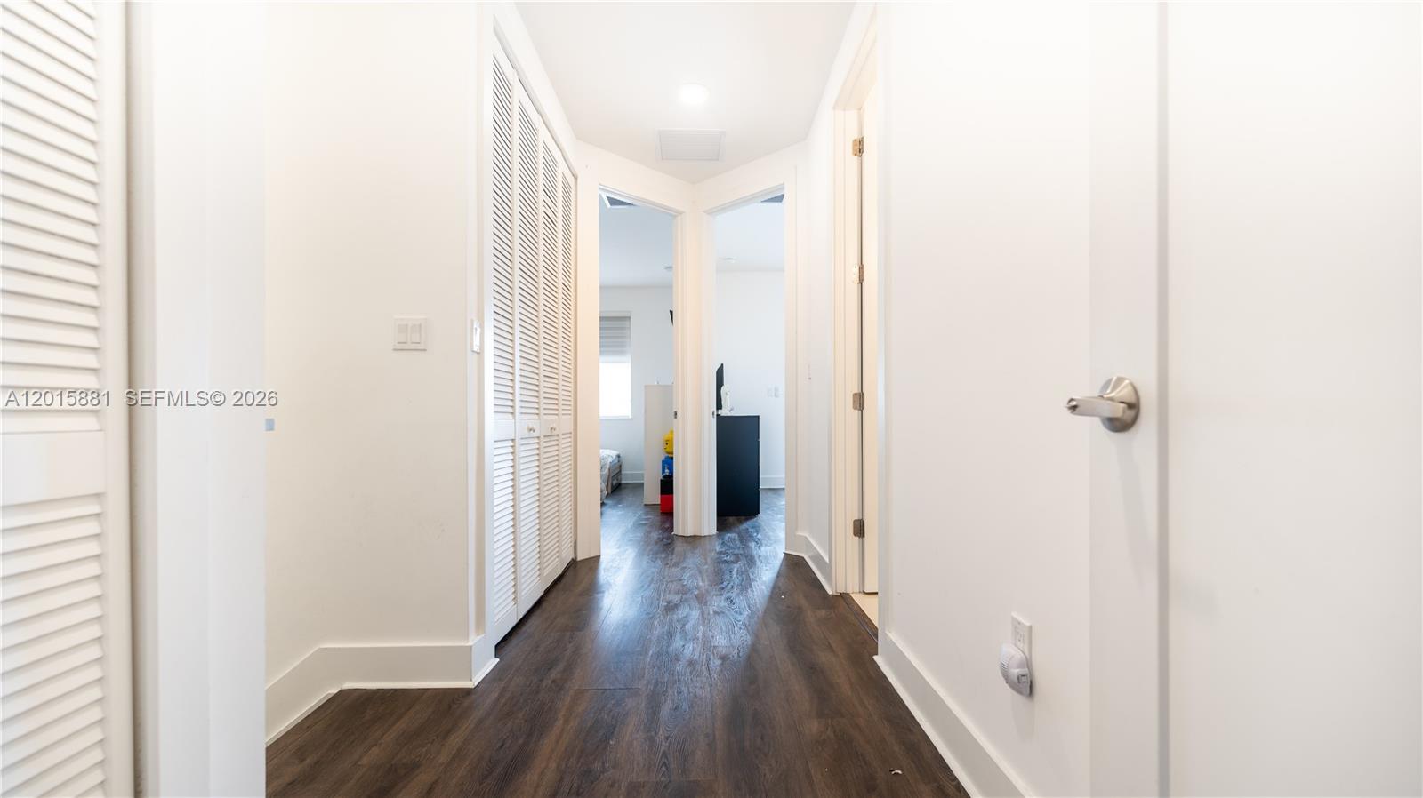 KILLIAN COMMONS - Residential
