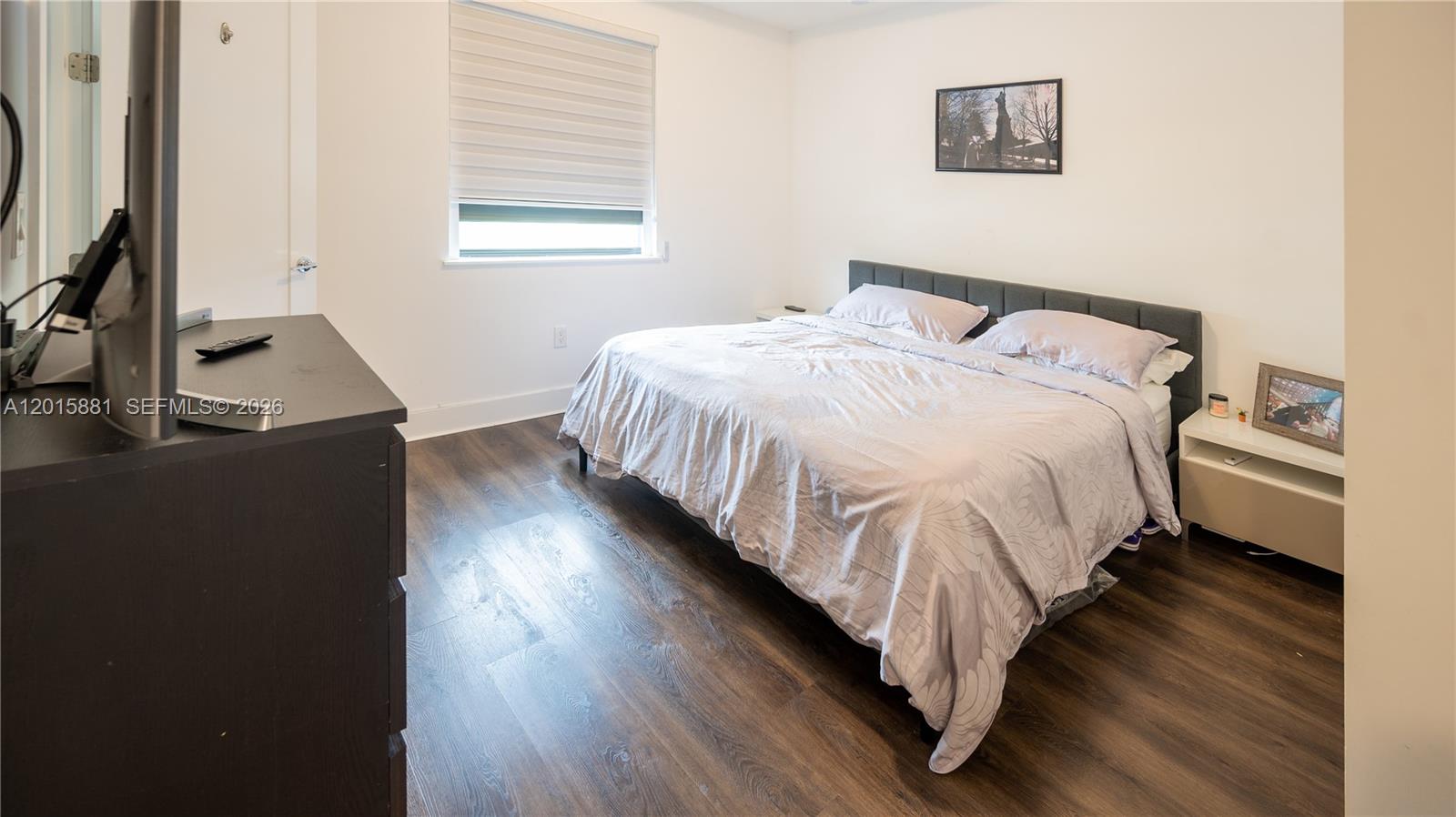 KILLIAN COMMONS - Residential