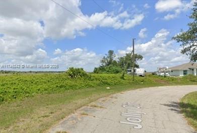 PORT LABELLE UNIT 7 - Land