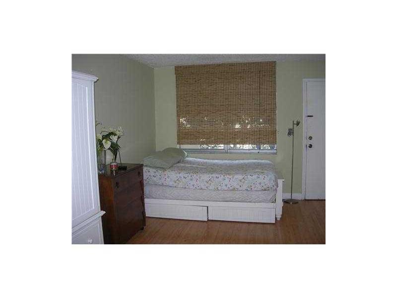 JEFFERSON SOUTH SHORE CON - Residential Lease