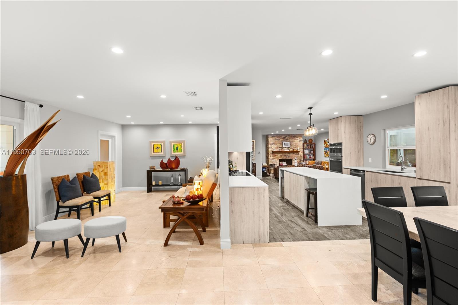 CORAL GABLES RIVIERA SEC - Residential