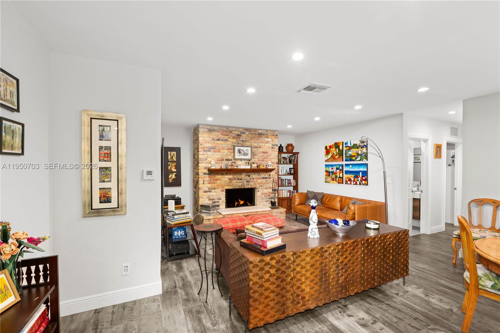 CORAL GABLES RIVIERA SEC - Residential