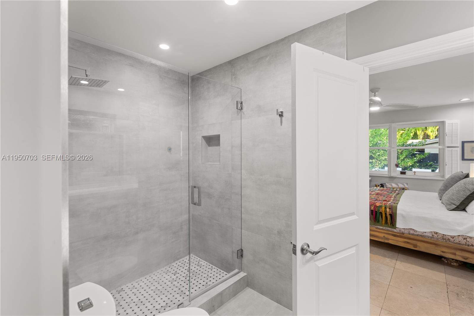 CORAL GABLES RIVIERA SEC - Residential