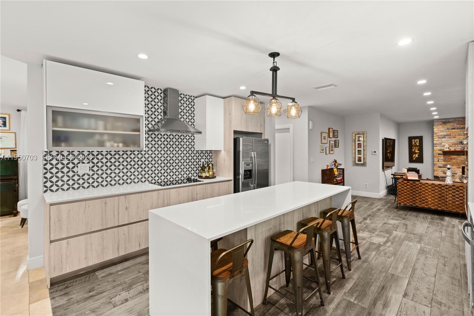 CORAL GABLES RIVIERA SEC - Residential