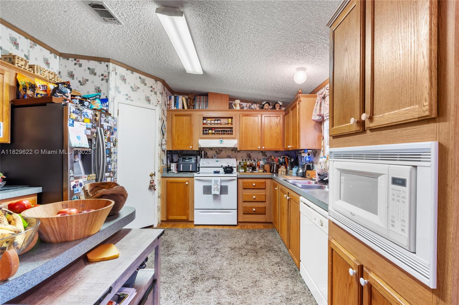 220 NE 12th Ave