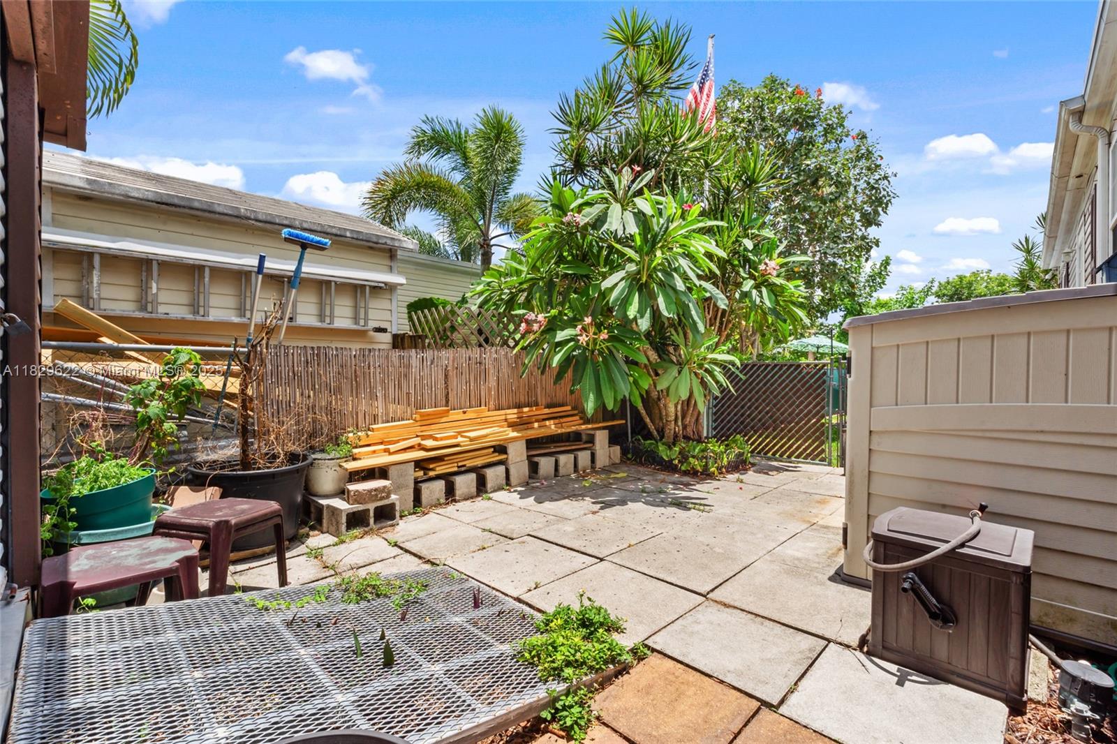 COCOWALK ESTATES - Residential