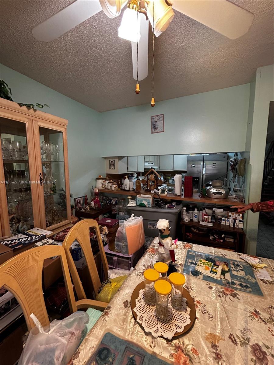 1072 W 79th St 32
