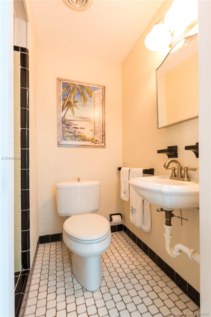 CORAL GABLES COUNTRY CLUB - Residential