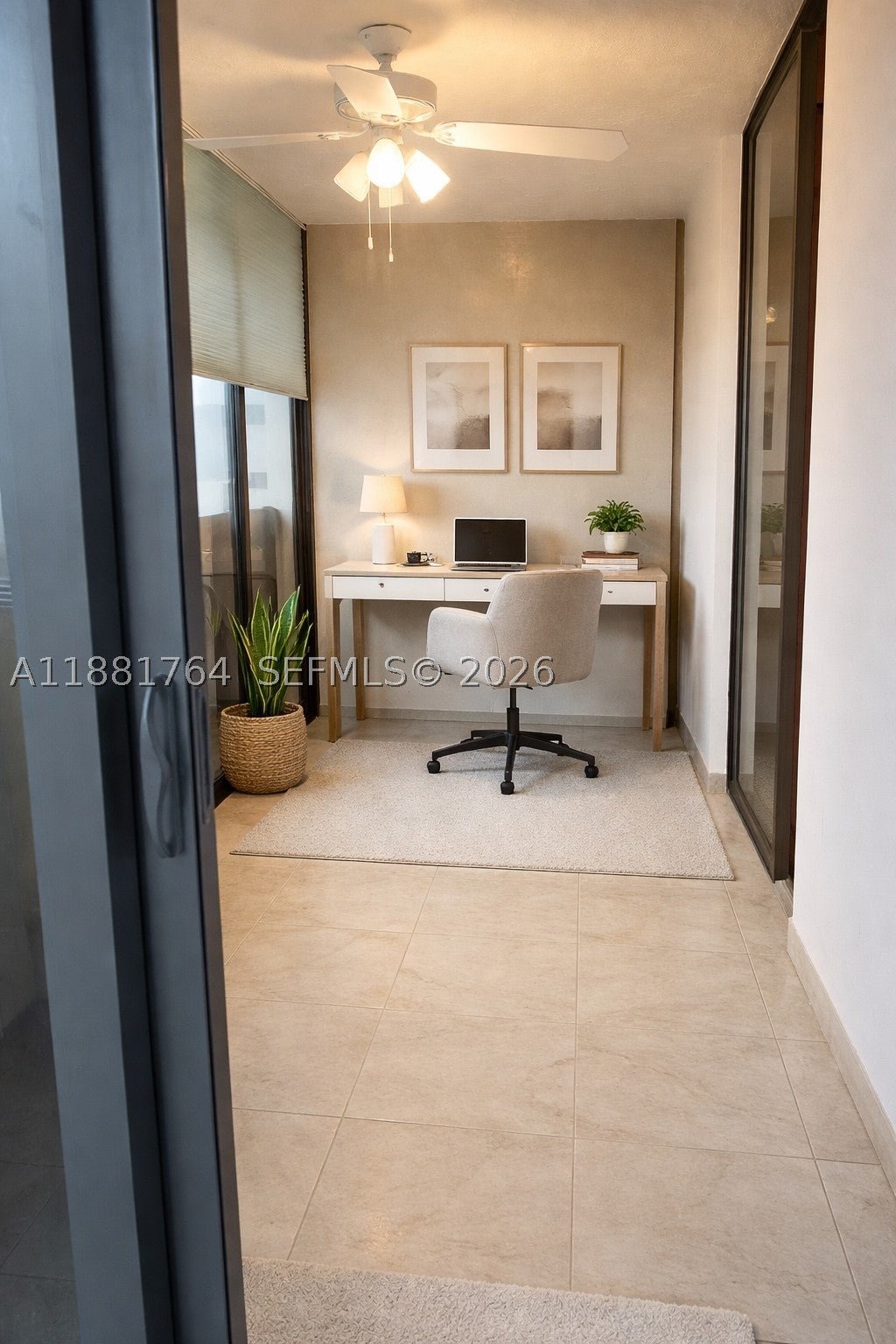 1621 Collins Ave 701