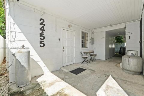 2453 SW 17th St 2455 Miami FL 33145