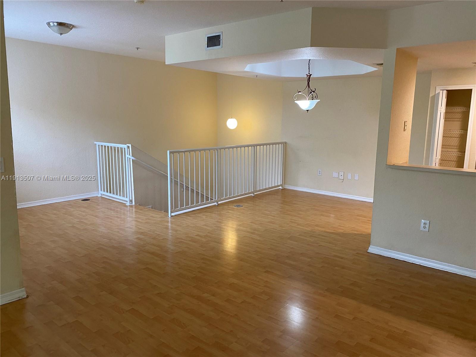 THE COURTS AT DORAL ISLES - Residential Lease