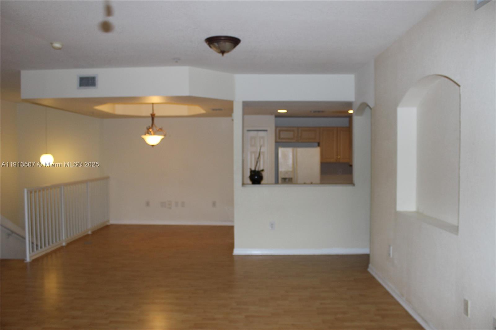 THE COURTS AT DORAL ISLES - Residential Lease