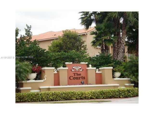 THE COURTS AT DORAL ISLES - Residential Lease