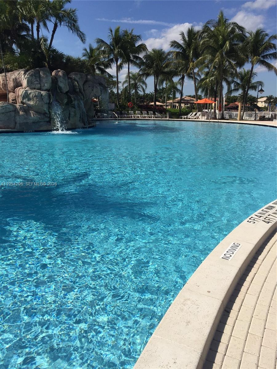 DORAL ISLES MARTINIQUE - Residential