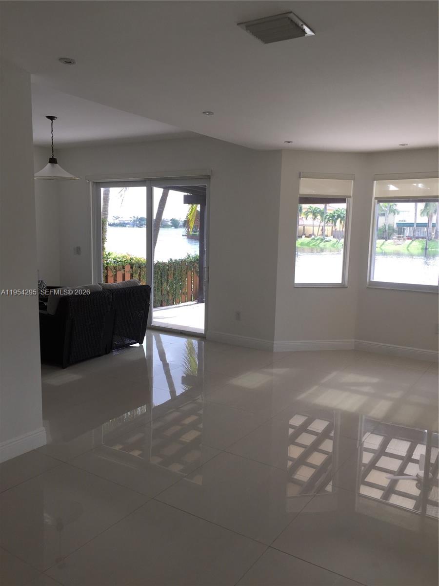 DORAL ISLES MARTINIQUE - Residential