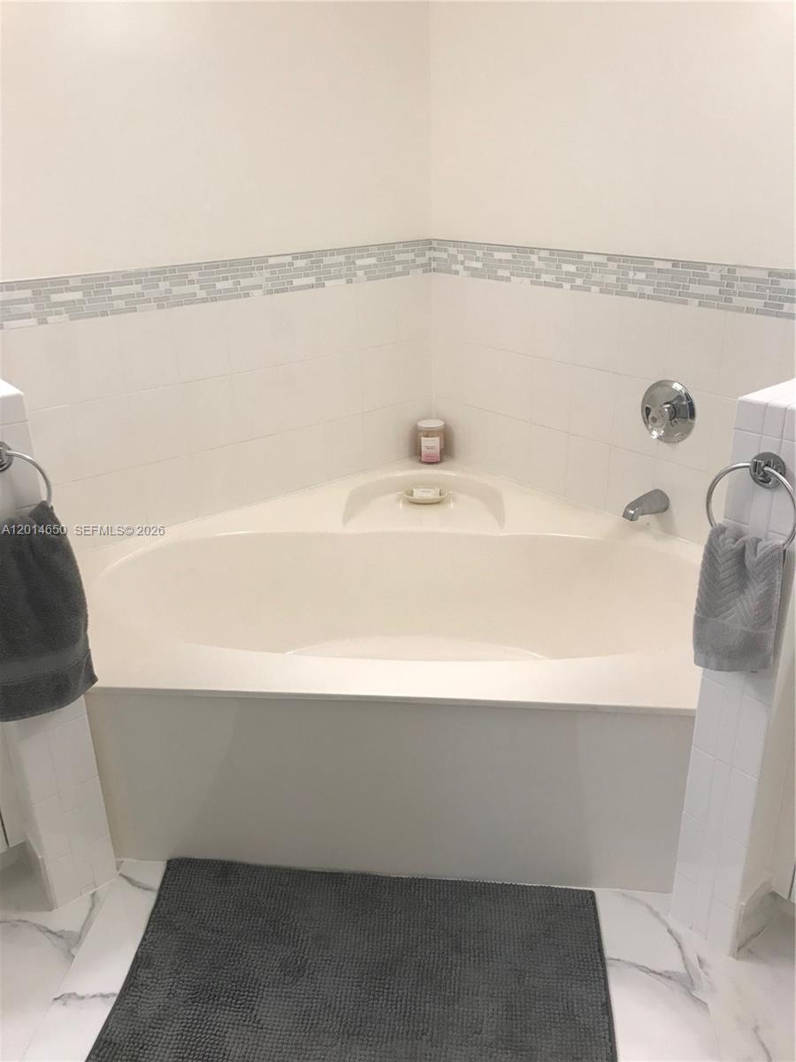 FOREST LAKES ESTATES SEC - Residential