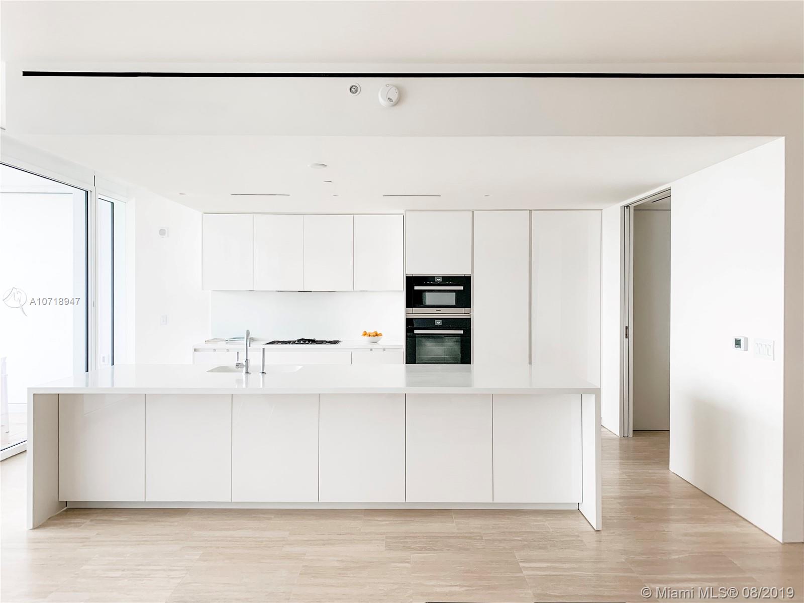 SURF CLUB CONDO - Residential