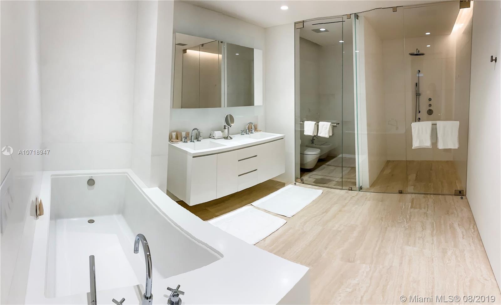 SURF CLUB CONDO - Residential