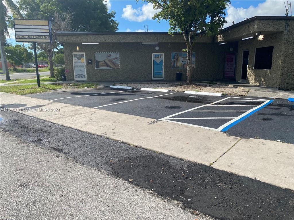This is an amazing opportunity with huge potential to own a 5 unit commercial building in the heart of Fort Lauderdale and in an up and coming neighborhood. This building is fully occupied and rented with long term tenants producing anywhere between $4,150 to $4,300 each month with the ability to easily increase the rents in order to get close to 7% cap rate. This building offers a personal water and electric meter for each unit separately. A good size parking lot for all of the tenants and it's customers.
