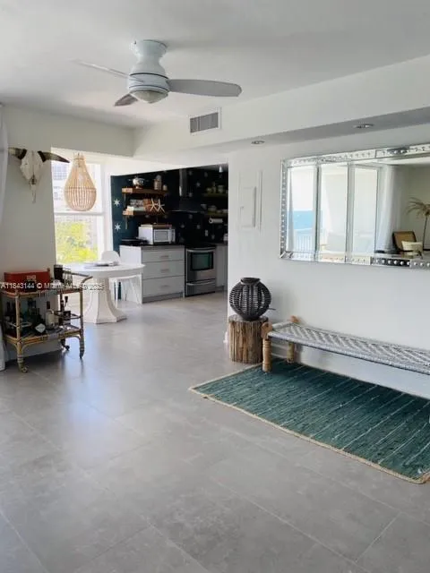 Key Biscayne, Florida 33149, United States, 2 Bedrooms Bedrooms, ,2 BathroomsBathrooms,Residential,Active,174034