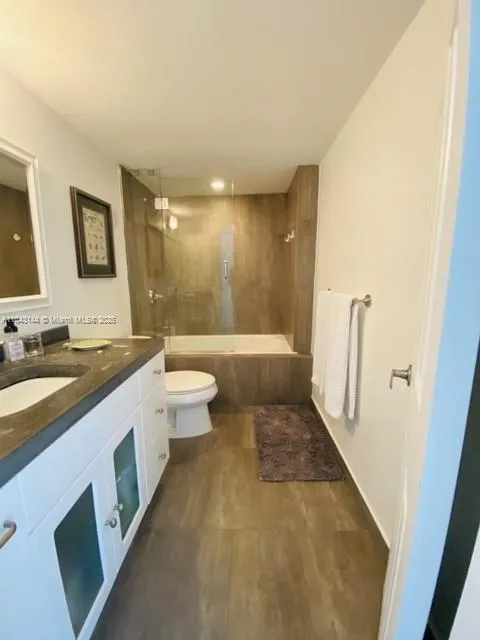 Key Biscayne, Florida 33149, United States, 2 Bedrooms Bedrooms, ,2 BathroomsBathrooms,Residential,Active,174034