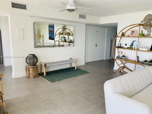 Key Biscayne, Florida 33149, United States, 2 Bedrooms Bedrooms, ,2 BathroomsBathrooms,Residential,Active,174034