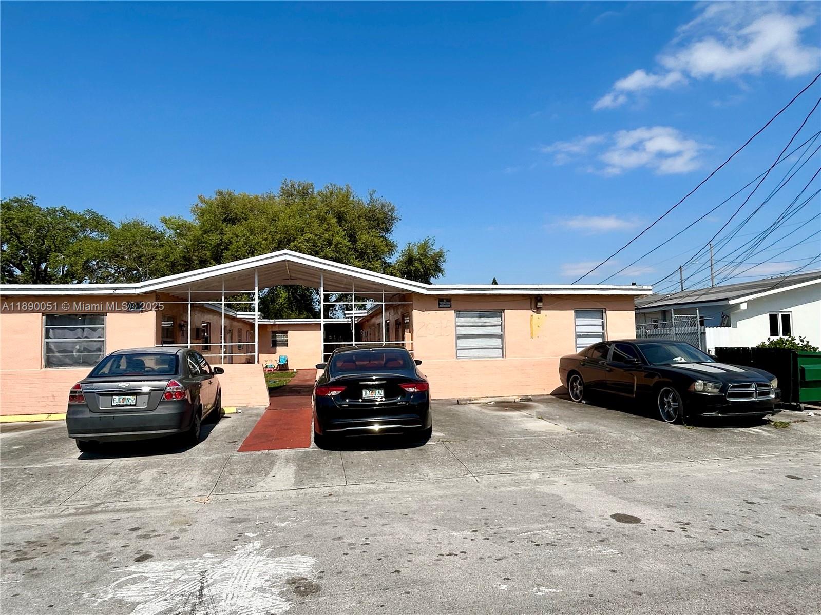 View photos, virtual tours, details... 2013 Washington Ave