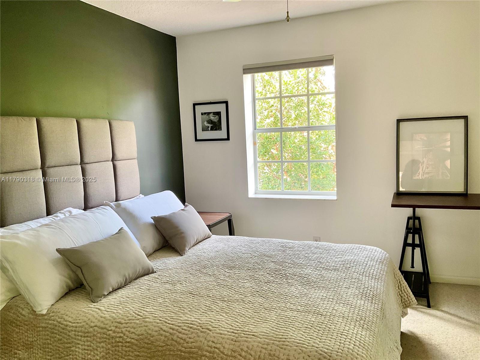 IBIS GOLF AND COUNTRY CLU - Residential Lease