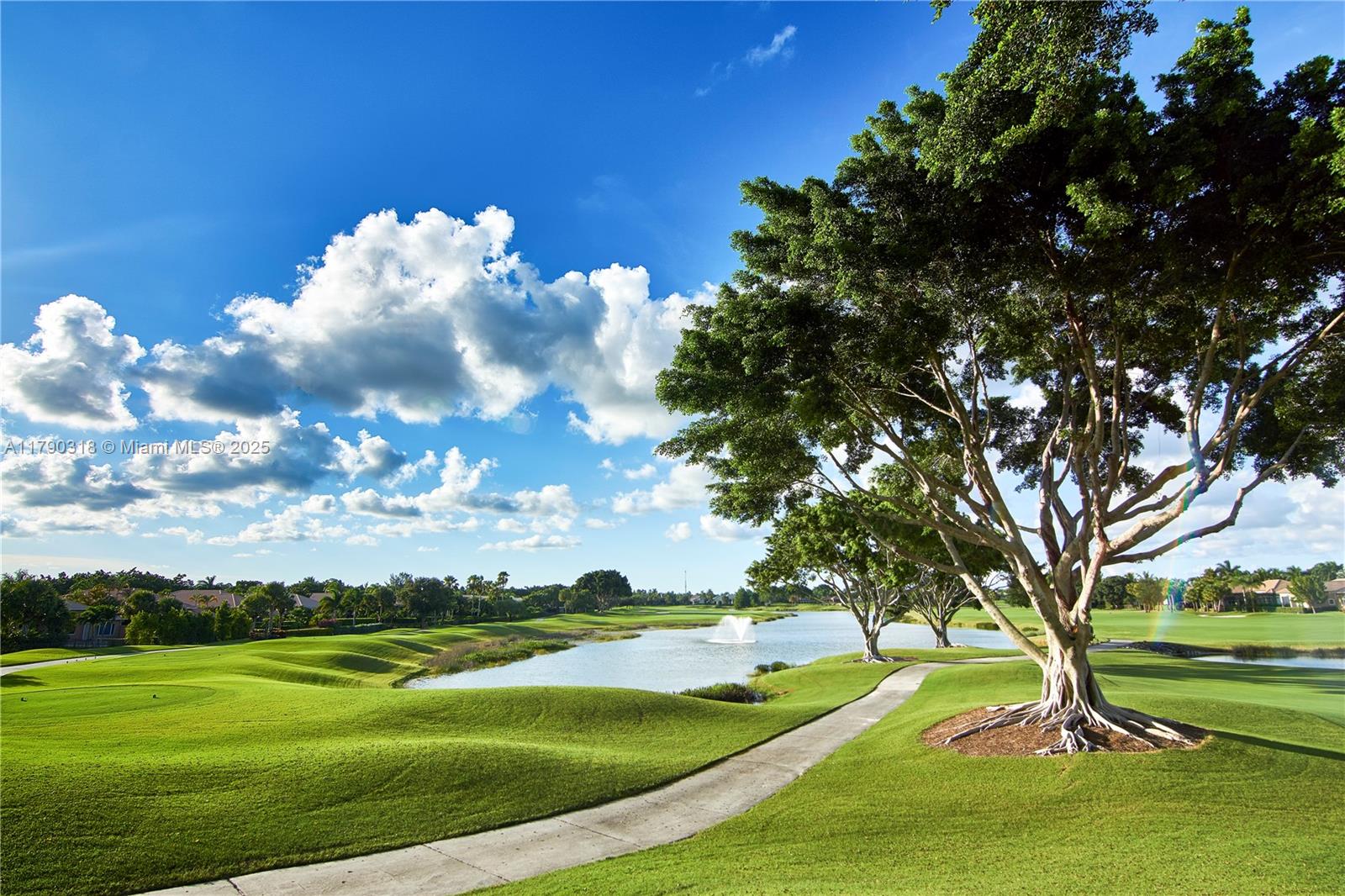 IBIS GOLF AND COUNTRY CLU - Residential Lease