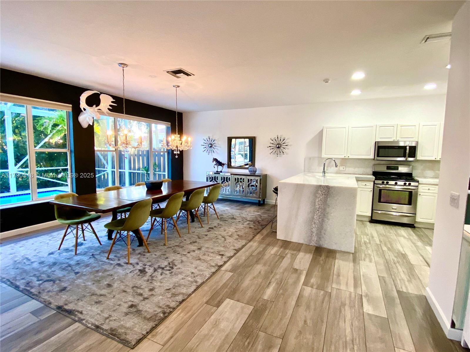 IBIS GOLF AND COUNTRY CLU - Residential Lease