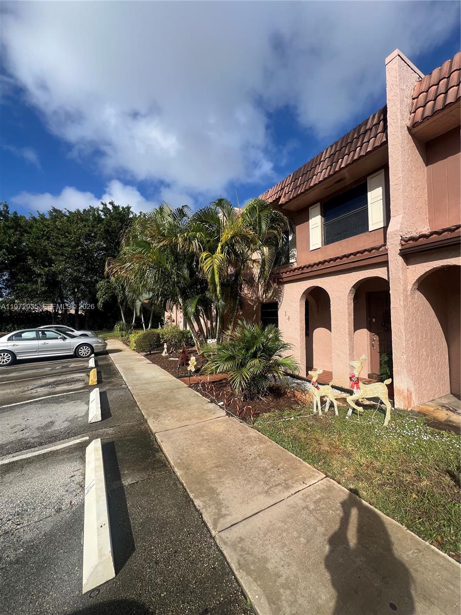 VALENCIA VILLAGE CONDO PH - Residential Lease