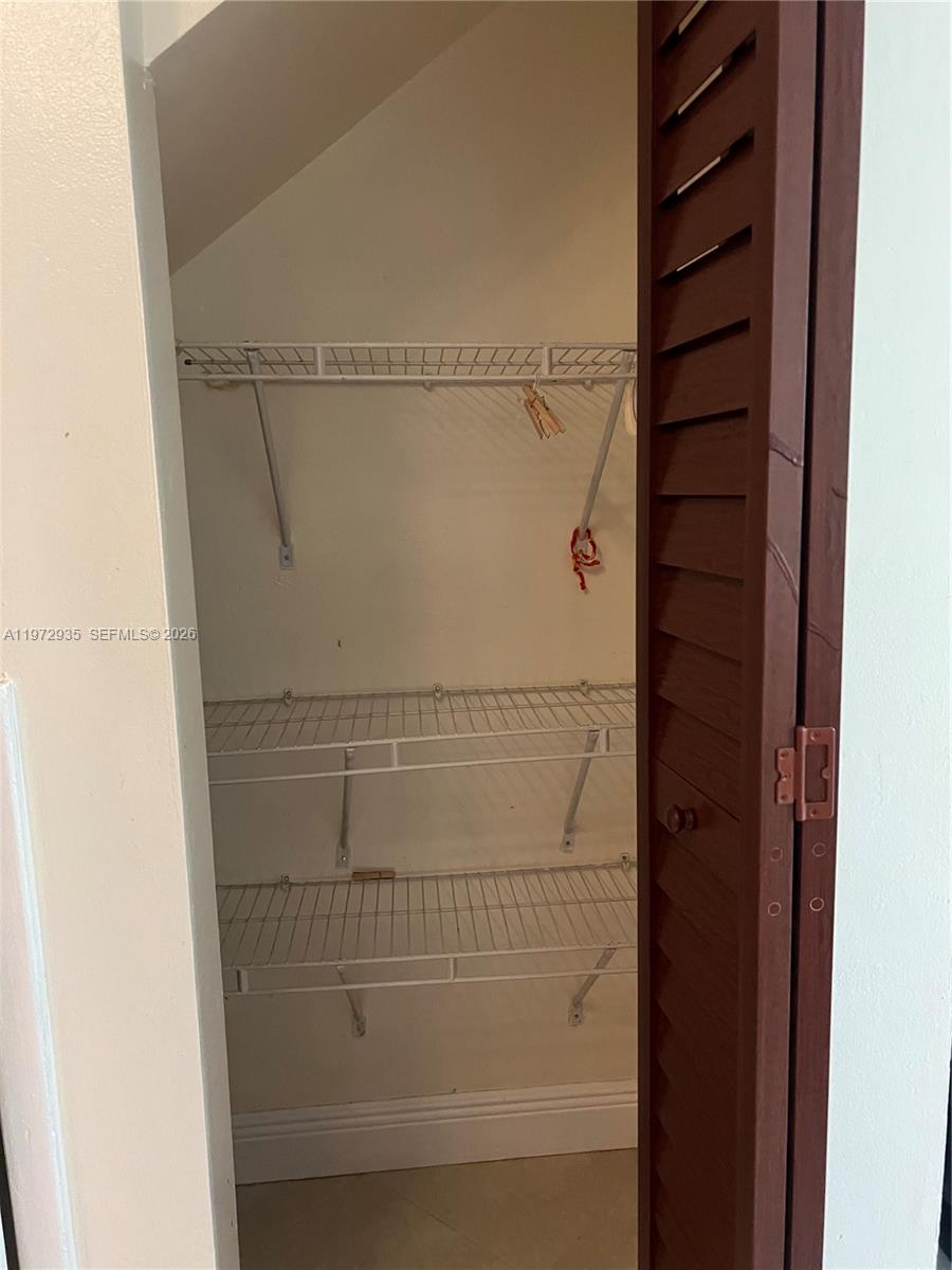 VALENCIA VILLAGE CONDO PH - Residential Lease